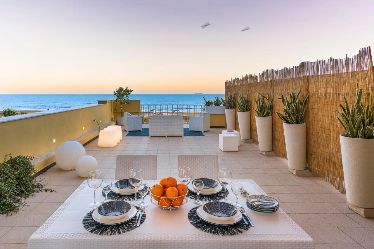 Acquaduci - Casa Vacanza Fronte Mare lungomare Pietre Nere Pozzallo Esterno foto