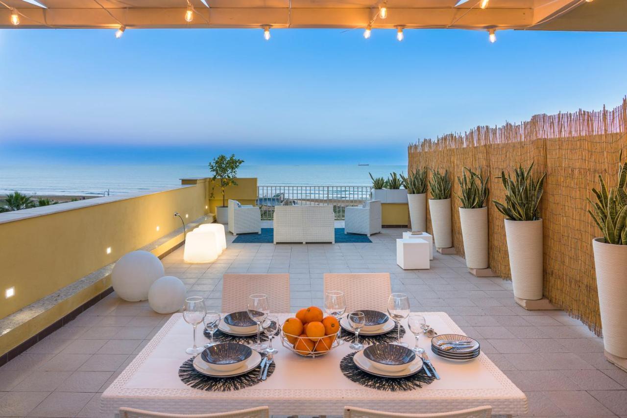 Acquaduci - Casa Vacanza Fronte Mare lungomare Pietre Nere Pozzallo Esterno foto