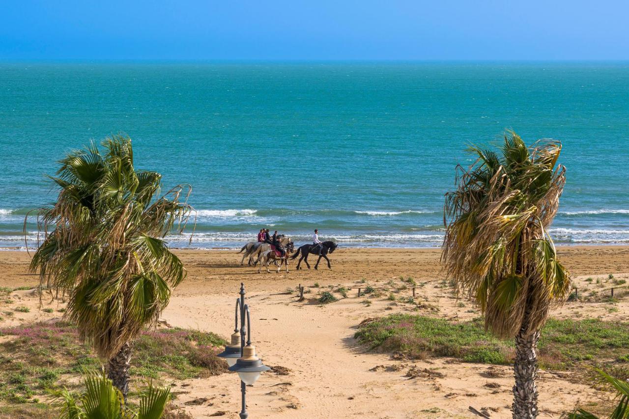Acquaduci - Casa Vacanza Fronte Mare lungomare Pietre Nere Pozzallo Esterno foto
