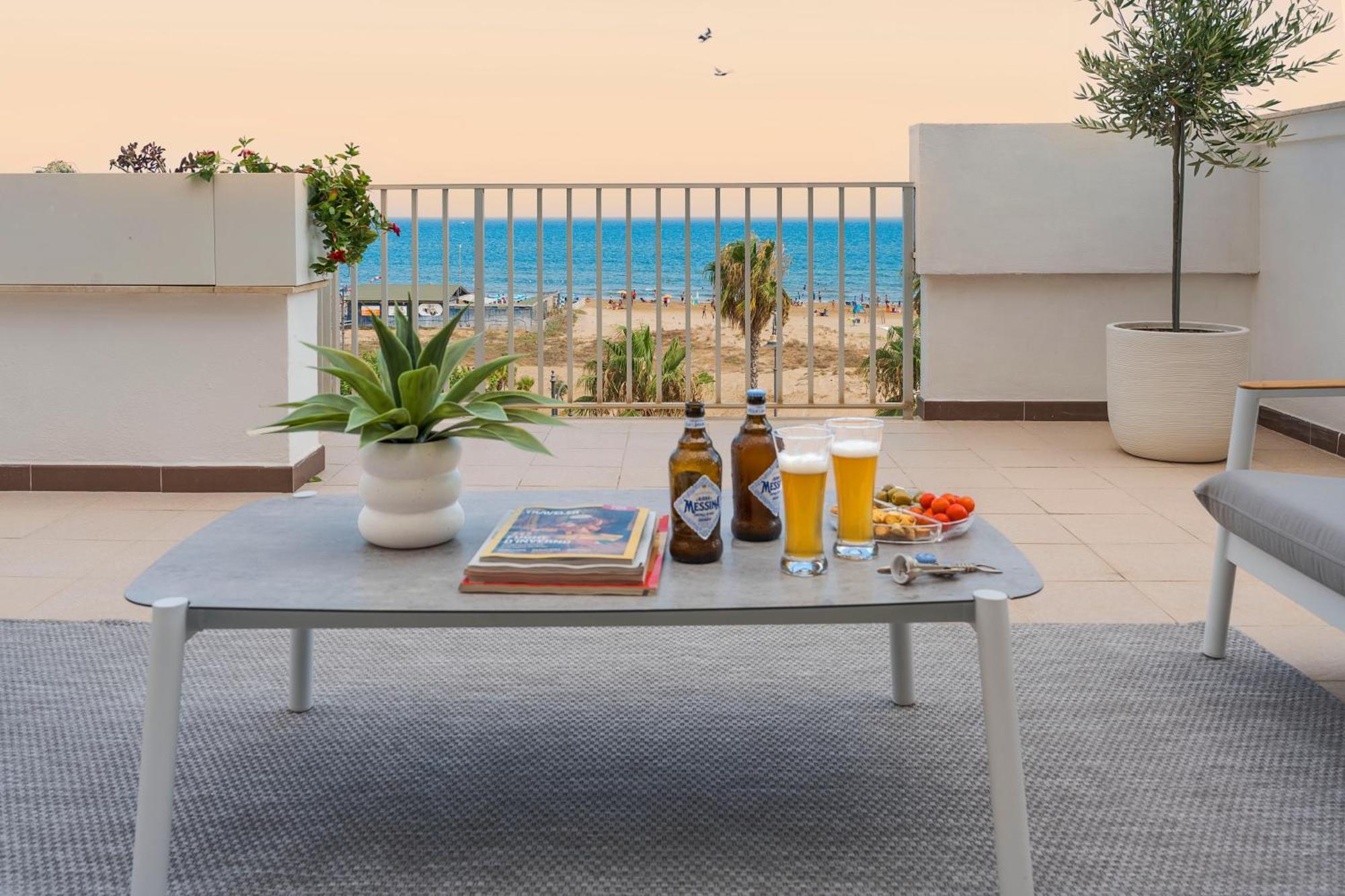 Acquaduci - Casa Vacanza Fronte Mare lungomare Pietre Nere Pozzallo Esterno foto