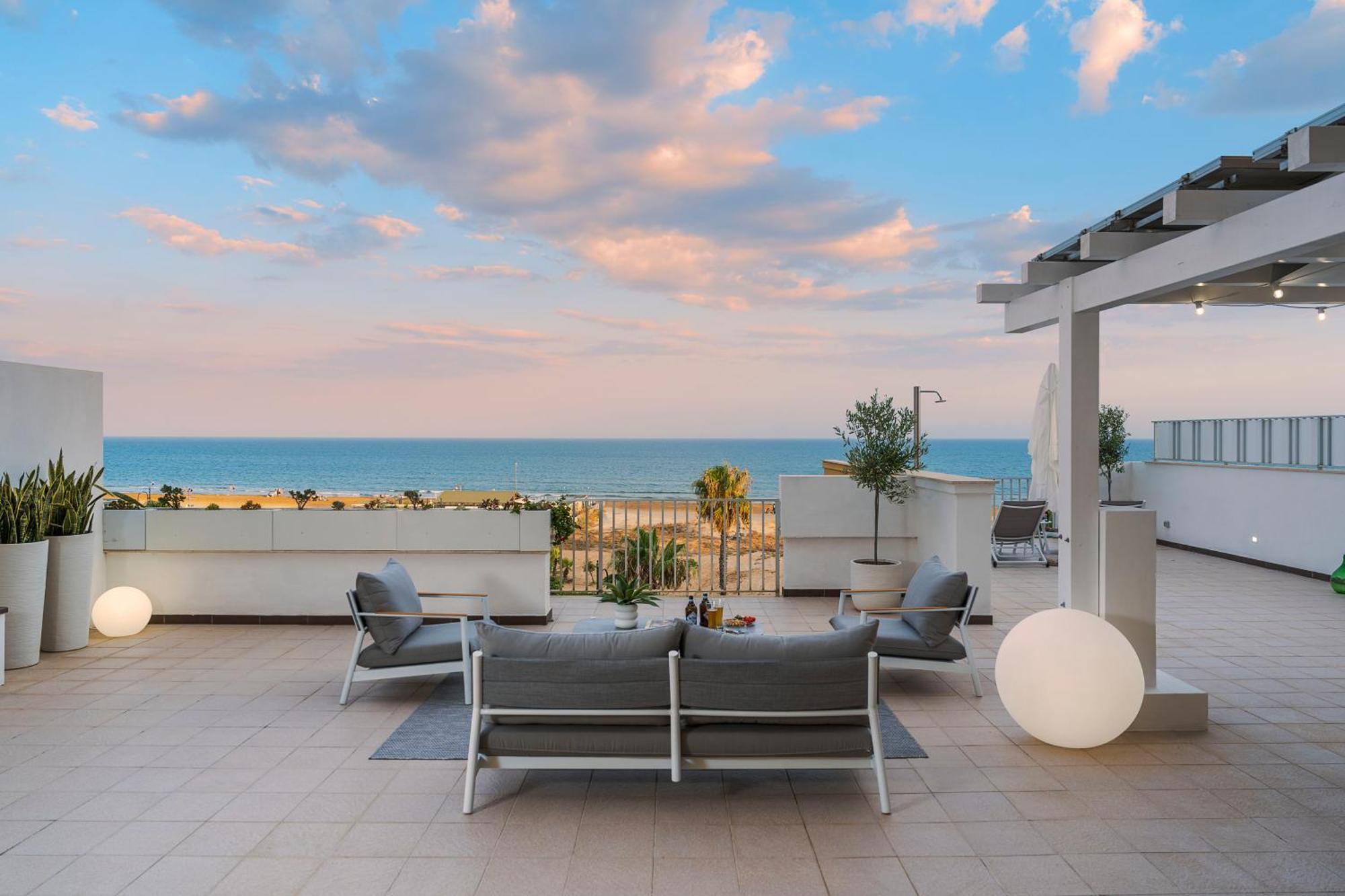 Acquaduci - Casa Vacanza Fronte Mare lungomare Pietre Nere Pozzallo Esterno foto