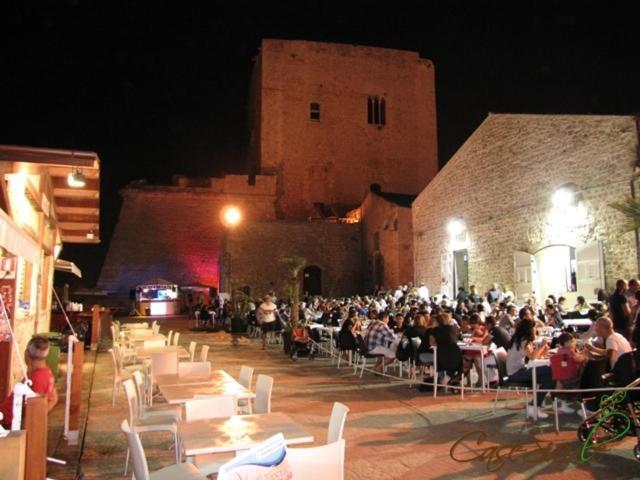 Acquaduci - Casa Vacanza Fronte Mare lungomare Pietre Nere Pozzallo Esterno foto